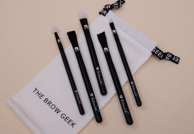 The Brow Geek™ Tus brochas de varitas mágicas